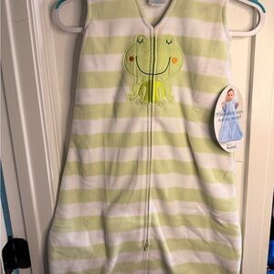 Halo sleep sack nwt 6-12 months